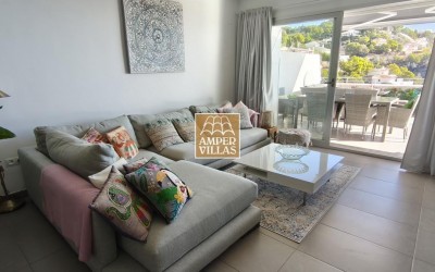 BEAUTIFUL, MODERN FLAT WITH A SPACIOUS TERRACE AND SEA VIEWS